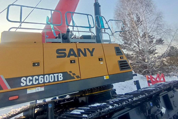 Кран гусеничный SANY SCC600TB с телескопической стрелой